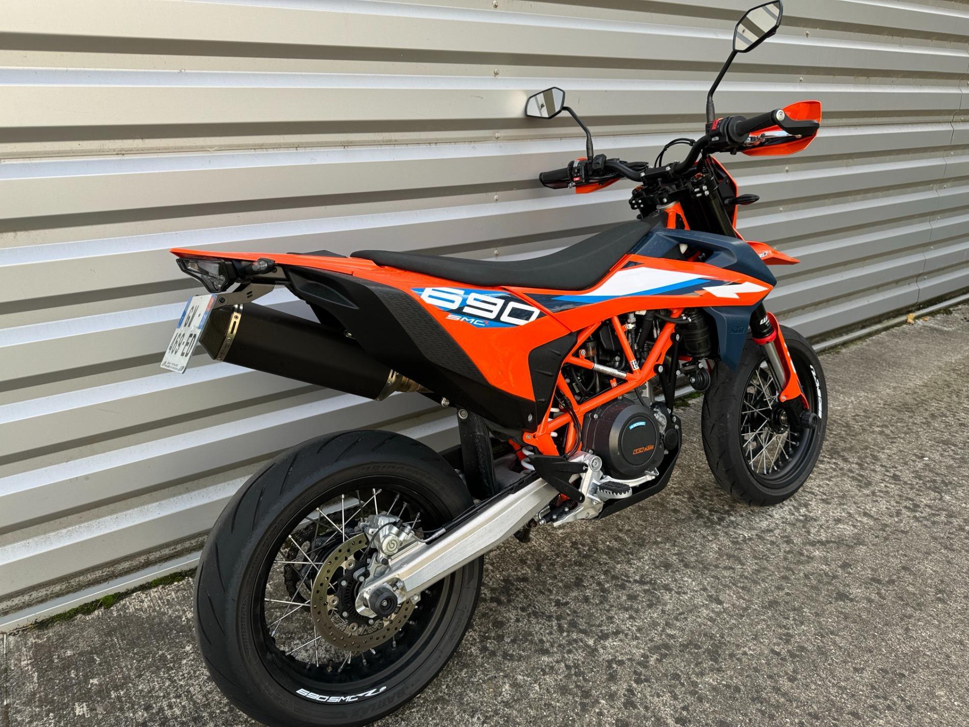 KTM 690 SMC R 2024