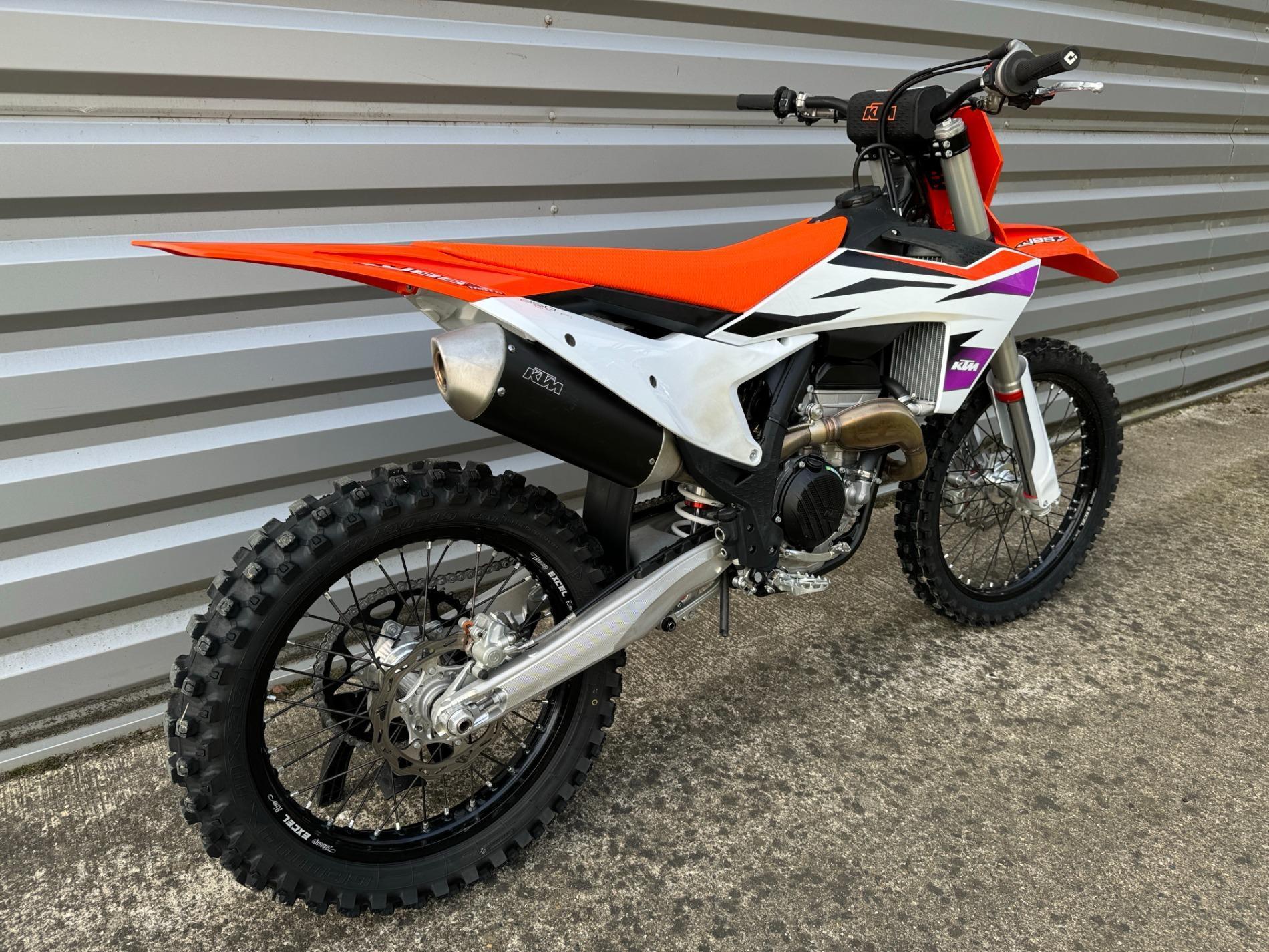 KTM 250 SX-F 2024